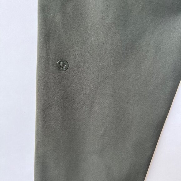 ❤️ Lululemon stretchy pants in forest green Size 6 G50 - Picture 12 of 15